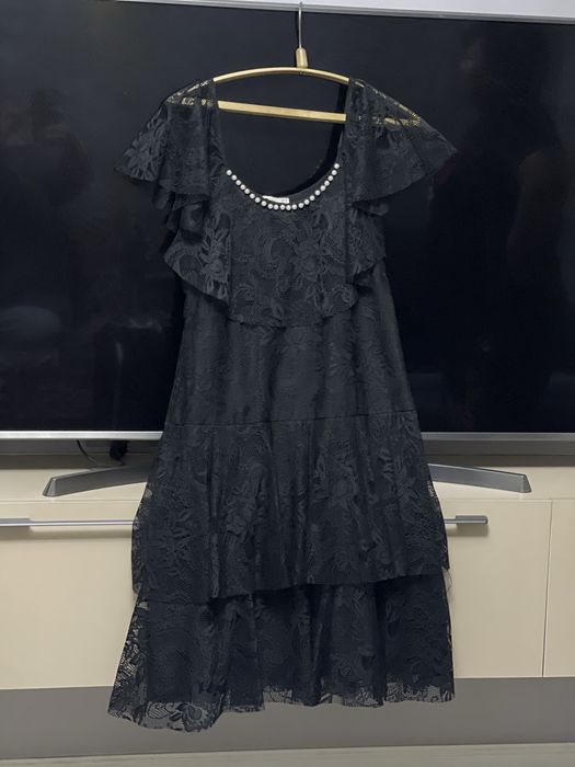 Платья вечерние