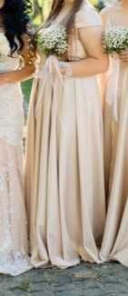 Rochie lungă cu crăpătură