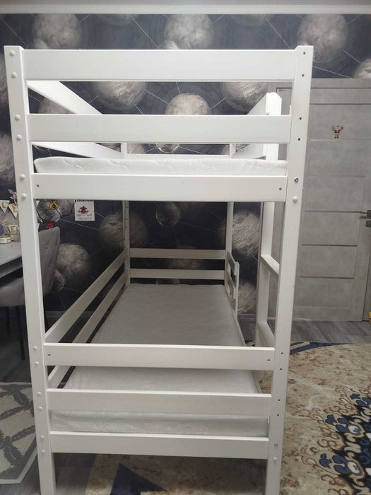 Кровать двухъярусная детская