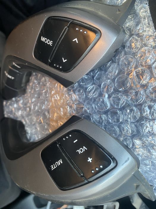 Продам кнопки руля Хендай(Елантра МД)