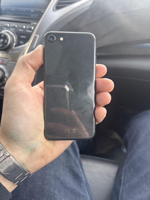 Айфон se сатылады