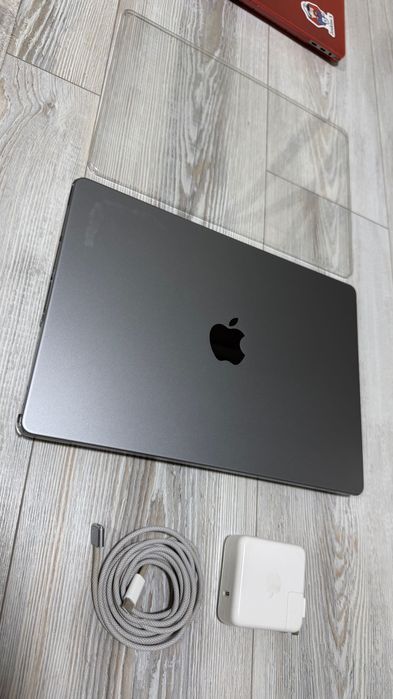 Macbook Pro 14 inch 2023 Chip M3