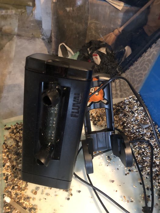 Вътрешен филтър Fluval U2 (перфектно състояние-използван е 1 месец)