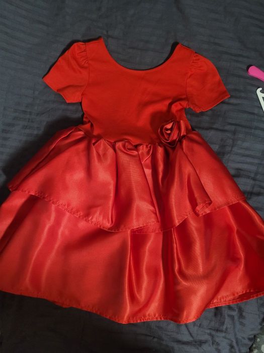 Платье детское H&M отличного качества