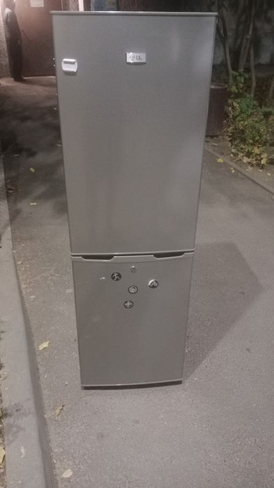 Продам холодильник