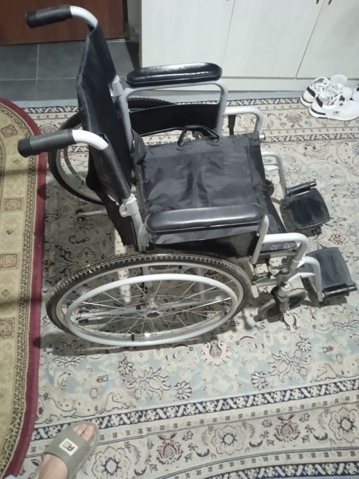 Инвалидное кресло в хорошем состоянии