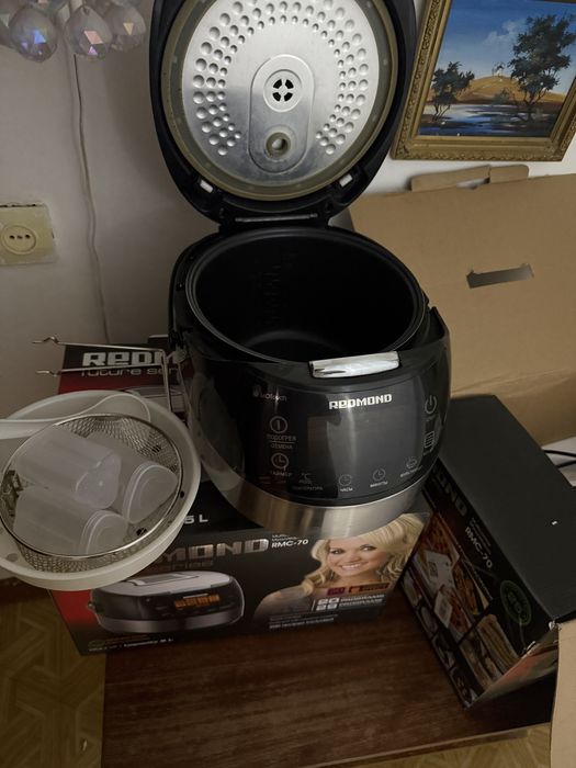 Мультиварка Redmond RMC-70