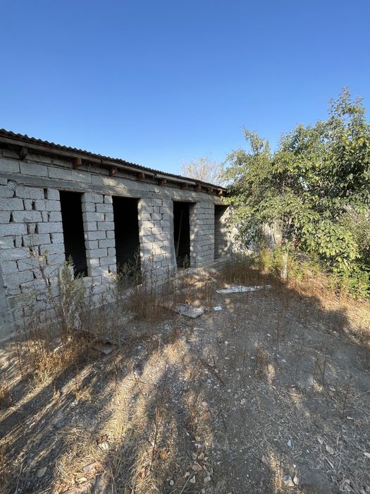 Продоётся дача 2 комнатая с подвалом и с сараем 11 соток