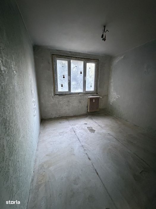 3 camere Emil Racovita Berceni  etajul 1 67mp loc parcare si boxa