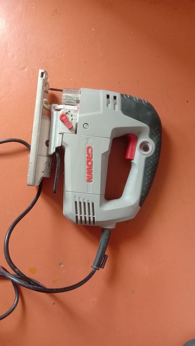 Продам лобзик Crow CT15189