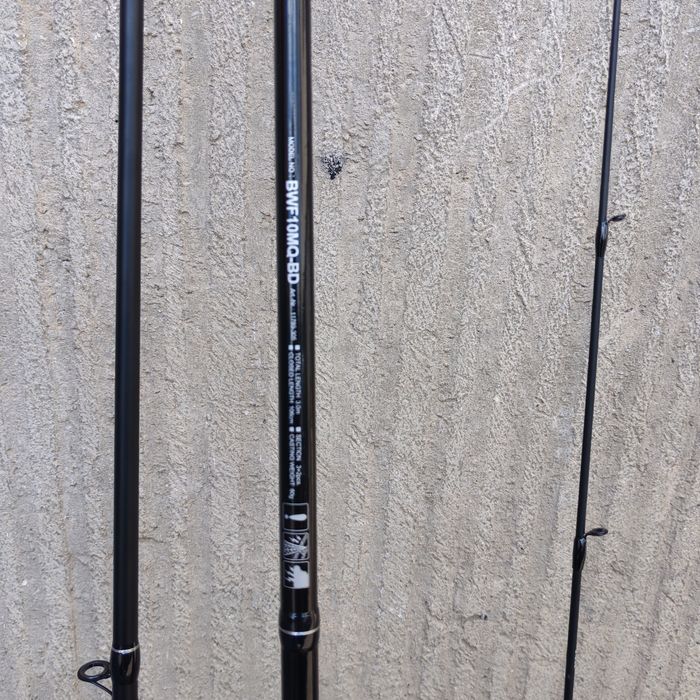 Vând feeder daiwa+mulineta daiwa