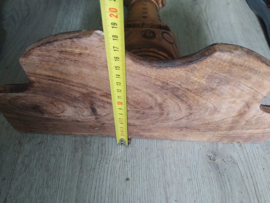 дървена конзола за стена