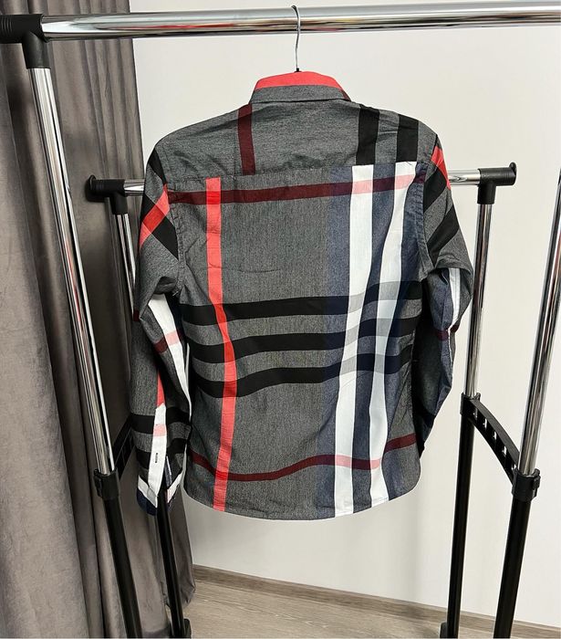 Camasa BURBERRY super calitate