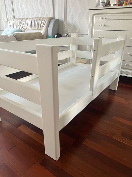 Кровать детская НОВАЯ