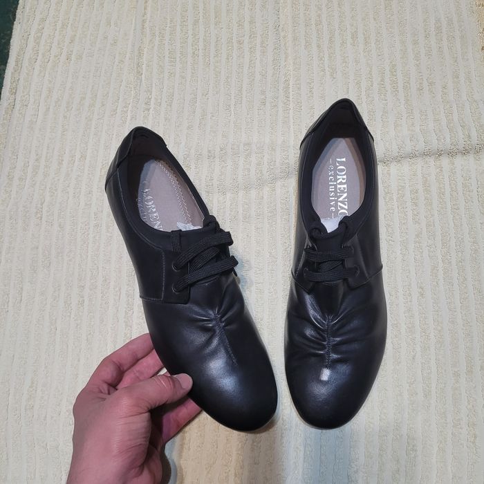 Продаётся мужская обувь