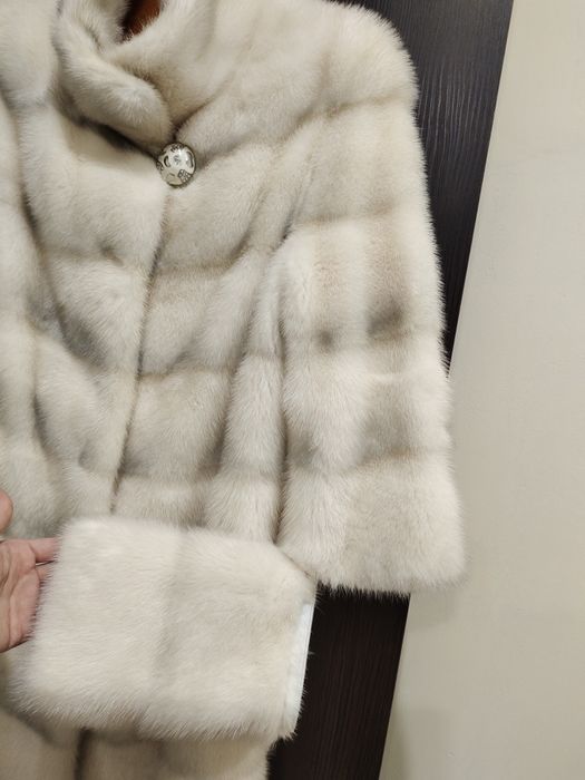 Продам норковую шубу