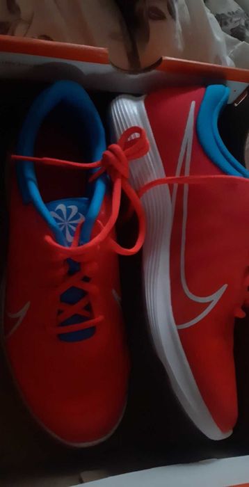 Nike revolution 4 маратонки