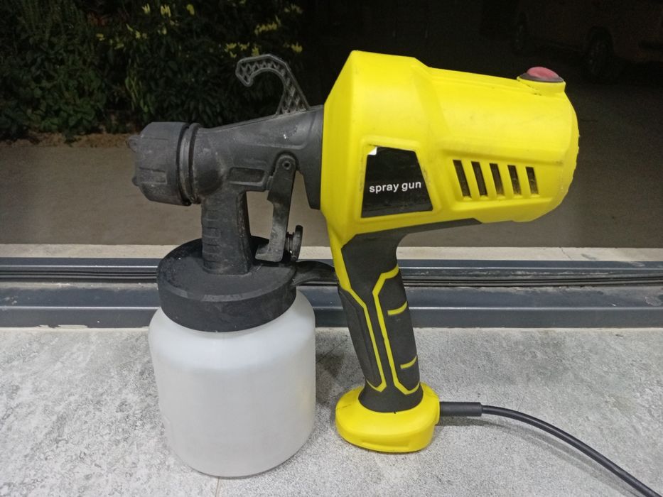 Kraska pult sotiladi srochna tel qisela kelishamz