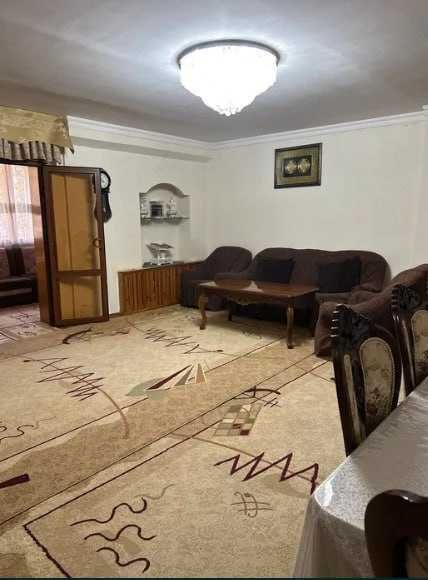 Квартира  4 комнатная 3 этаж 77 Серия Космонавты Мвд Метро рядом