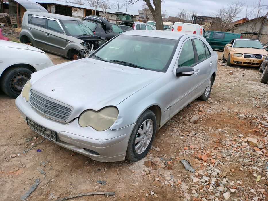 Dezmembrari  Mercedes-Benz C-CLASS (W203)  2000  > 2007 C 200 CDI (20