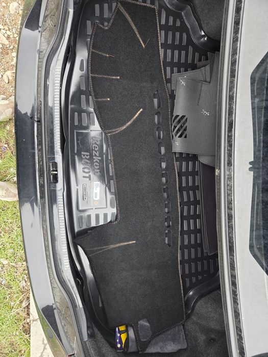 Продам Lexus GX470 накидка на панель