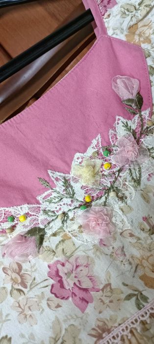 Продам нарядные платья