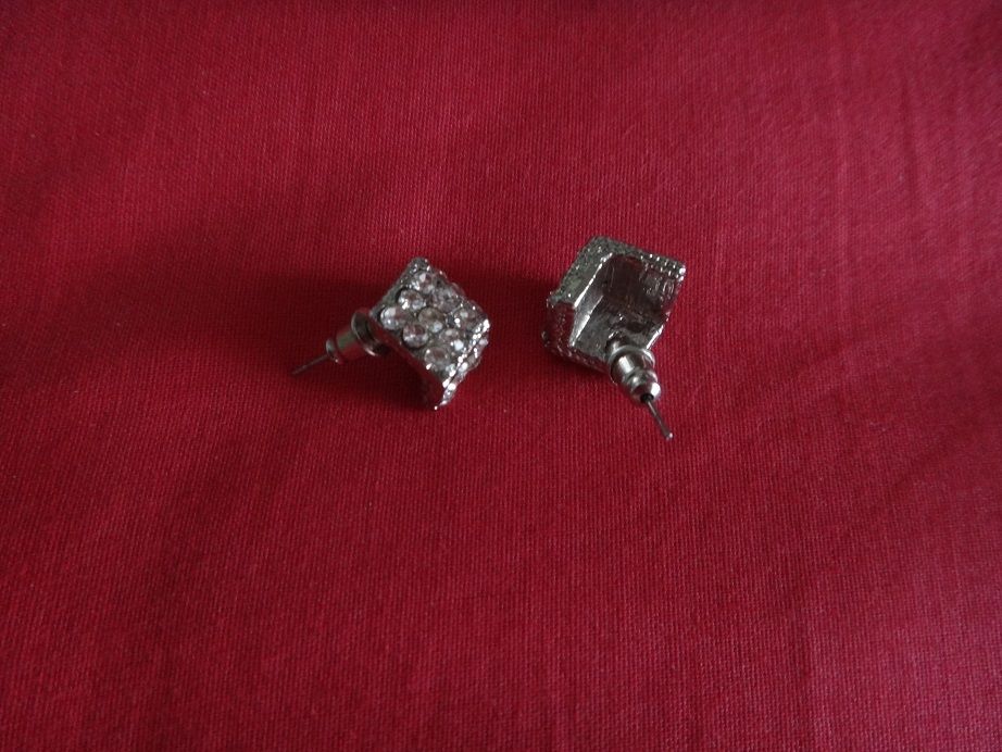 8 чифта обеци за 25лв