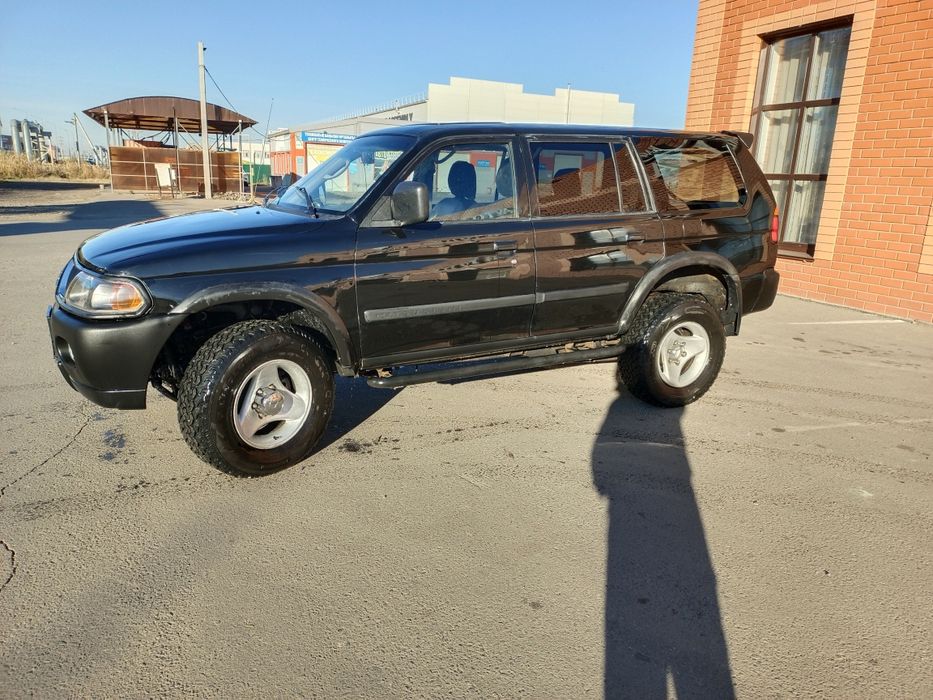 Мицубиси Монтеро спорт