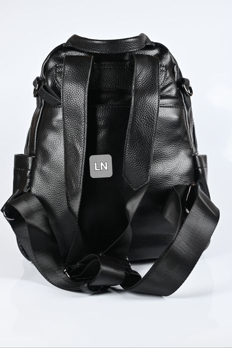 -10% Намаление!!! Дамска раница от естествена кожа