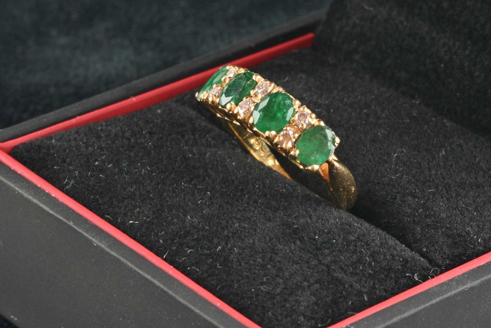 Два Пръстена Злато 750 ( 18к) с Диаманти Смарагди и Рубини Размер 50