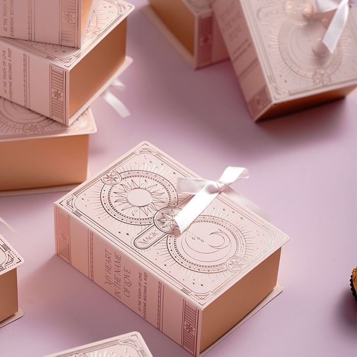 Бонбоньерки, тойбастар