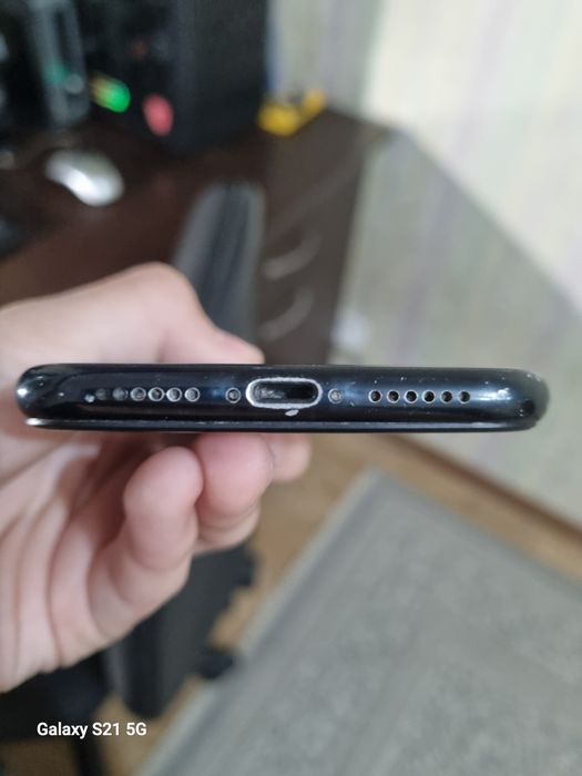 Продам телефон айфон хр