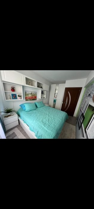 INCHIRIEZ 3 CAMERE Dna Ghica . Plumbuita