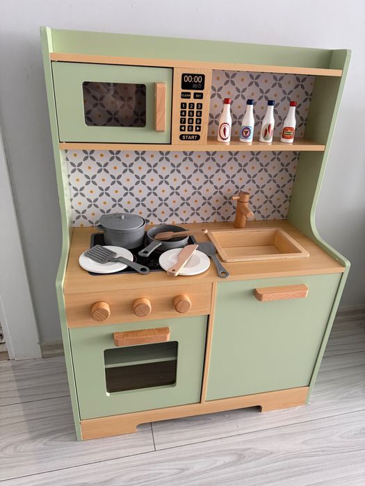 Нова Детска дървена кухня
