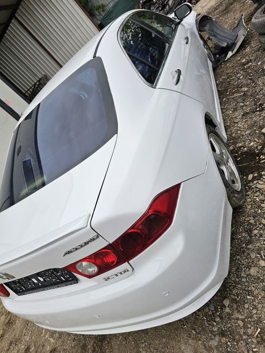 Dezmembrez HONDA ACCORD 2.2 i-ctdi Piese