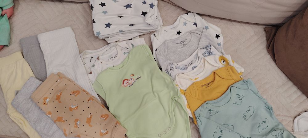 Одежда для новорождённого малыша