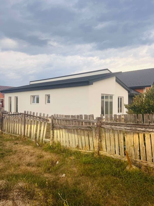Casa de vanzare