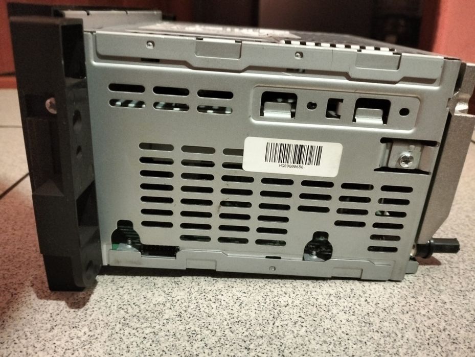 Продам автомагнитолу