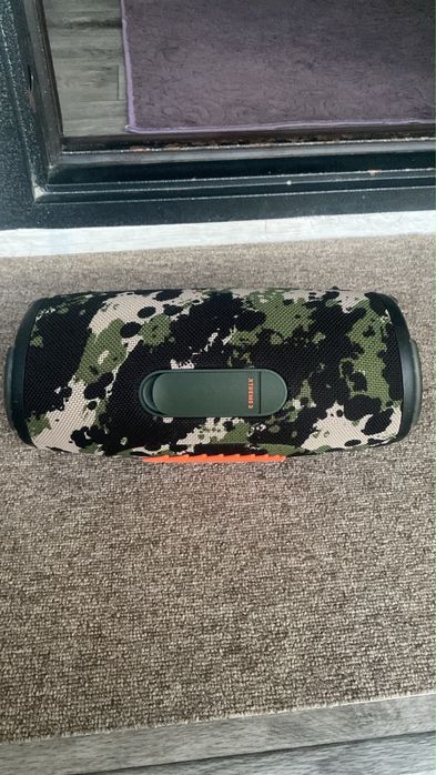 JBL портативная колонка
