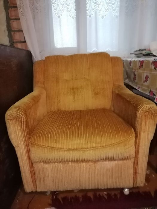 Диван и 2 кресла б/у