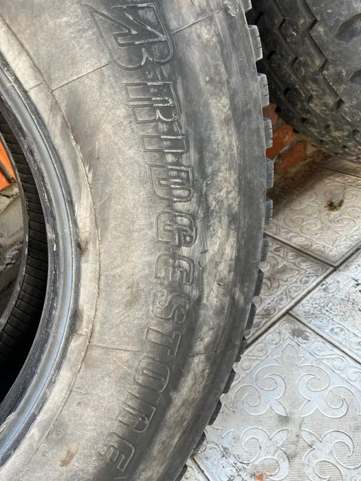 Продам резину на грузовой транспорт