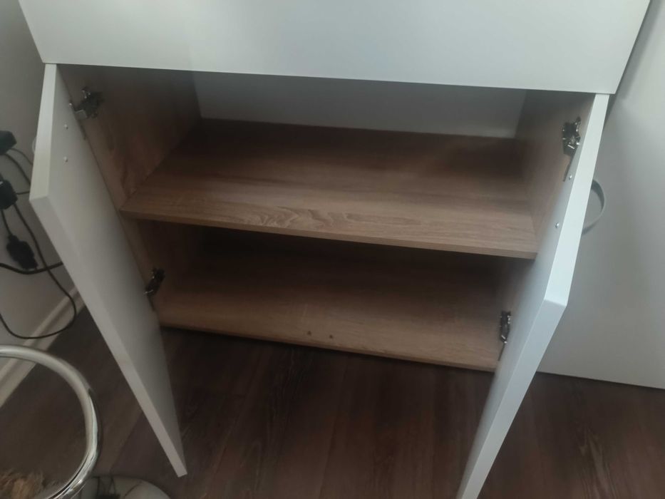 Скрин с чекмедже