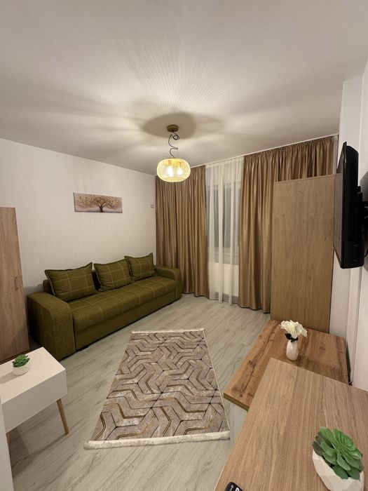 Garsoniera de inchiriat , bloc nou!