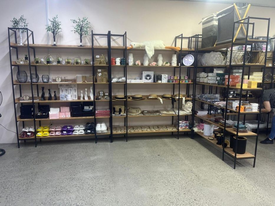 Стеллаж в офис, магазин, в дом