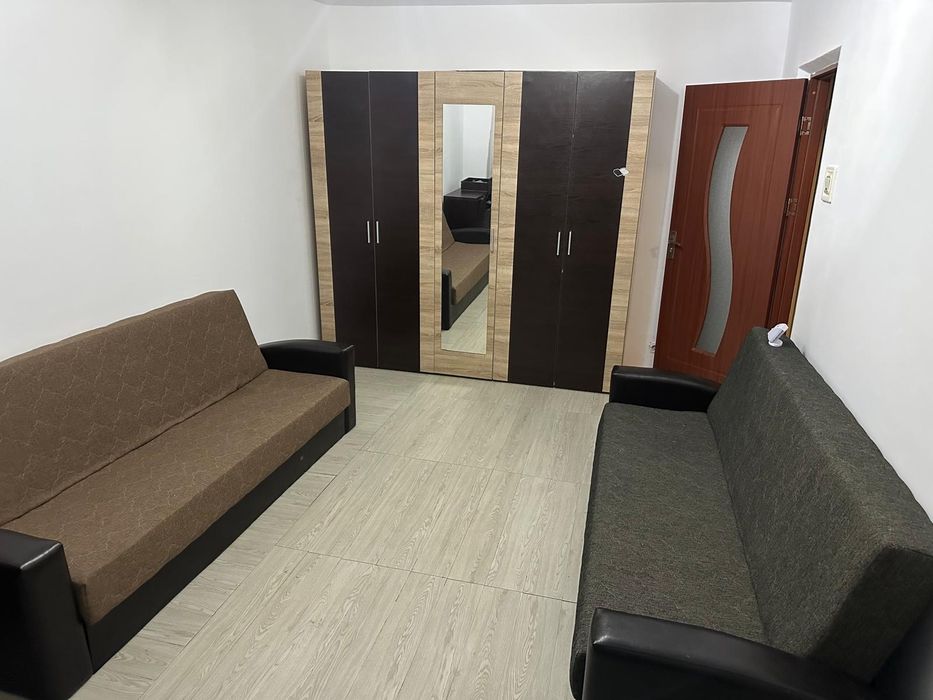 Inchirez garsoniera/apartament o camera