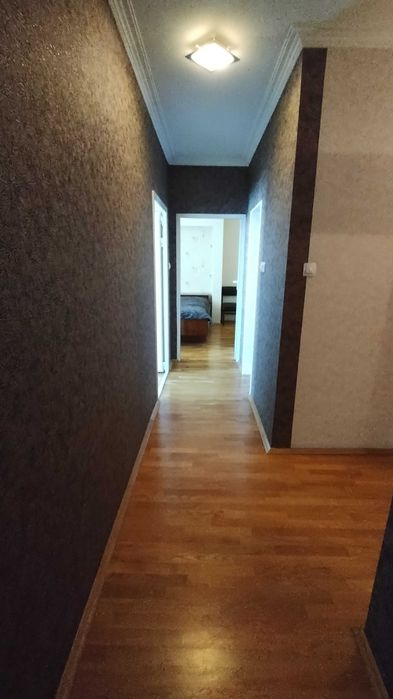 Дава се под наем Тристаен апартамент в София, Стрелбище - 90 кв.м за 688.5 € - Снимка #2