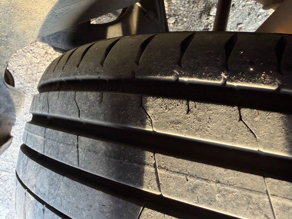 Продавам гуми 225/40/18 Continental Sport Contact 7