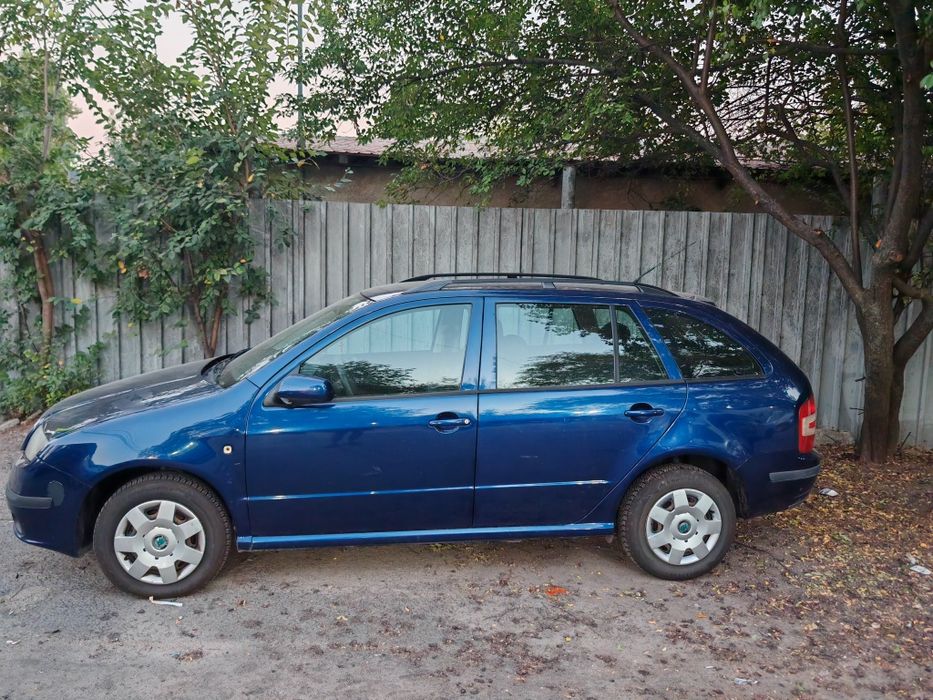 Vând skoda fabia brek 2008