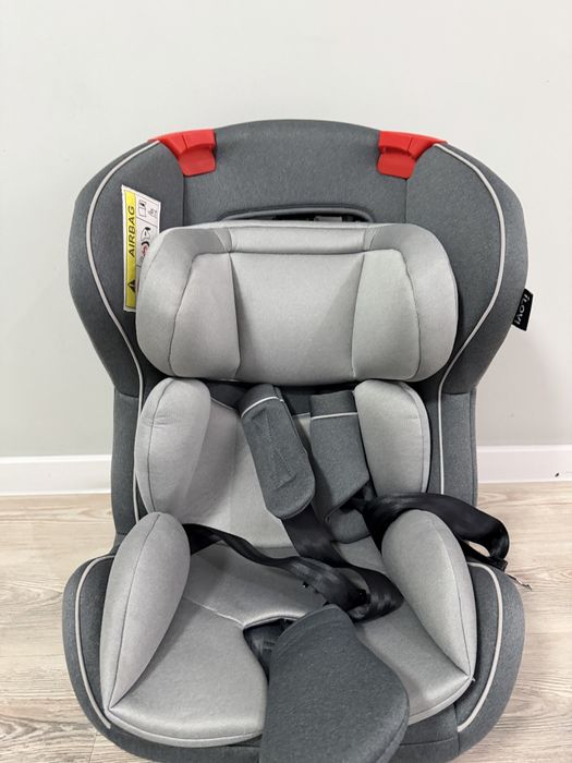 Автокресло ilovi