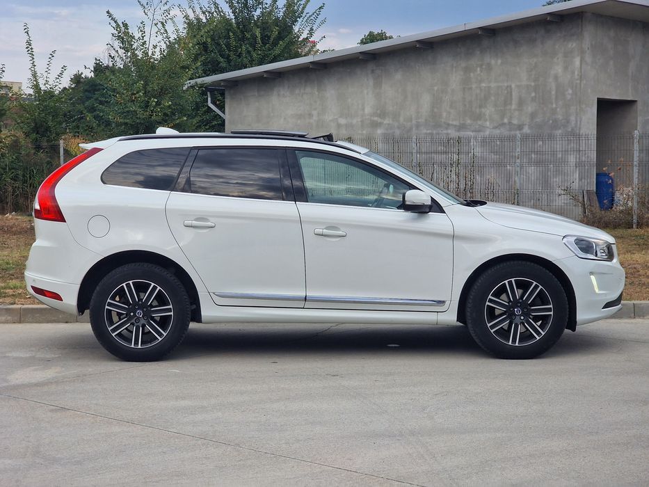 VOLVO XC60 2017 — imagine 4
